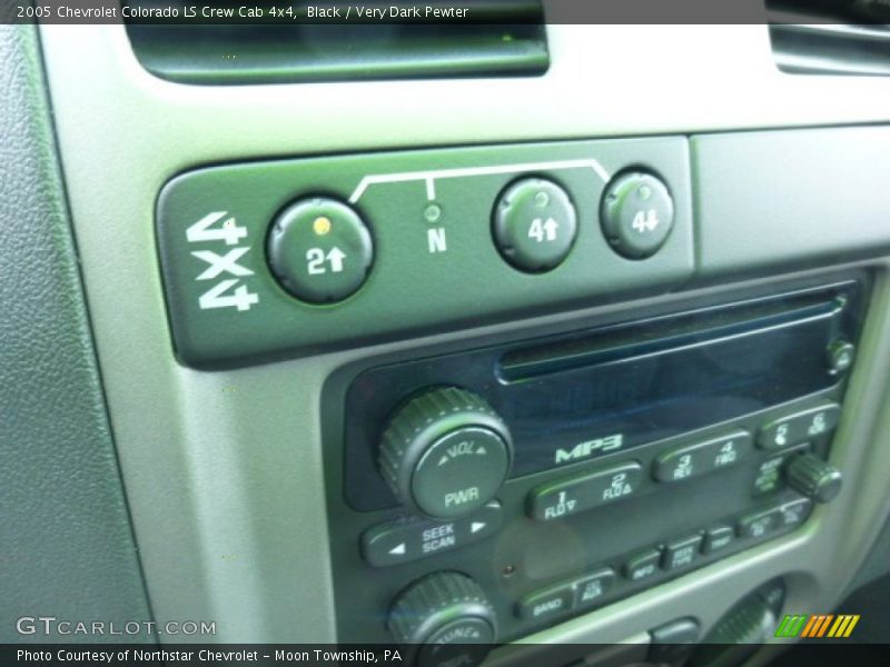 Black / Very Dark Pewter 2005 Chevrolet Colorado LS Crew Cab 4x4