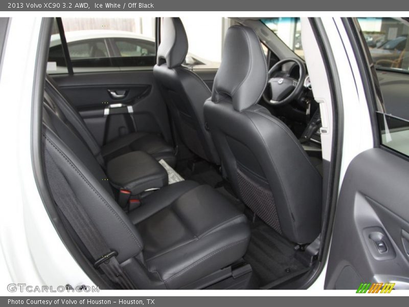 Ice White / Off Black 2013 Volvo XC90 3.2 AWD
