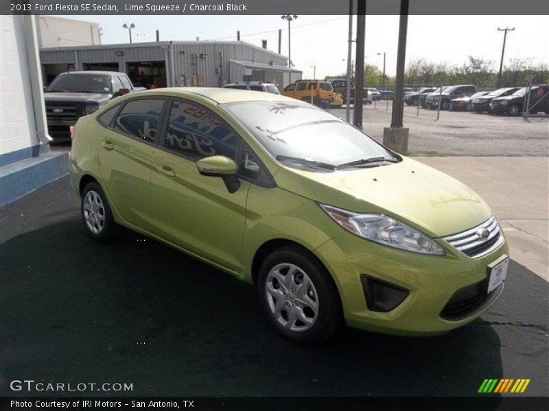Lime Squeeze / Charcoal Black 2013 Ford Fiesta SE Sedan