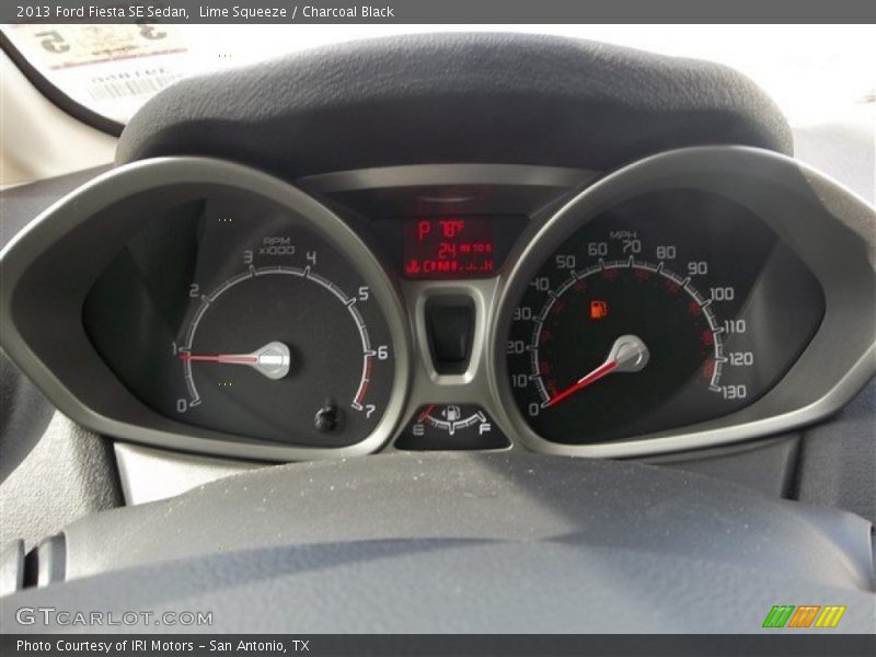 Lime Squeeze / Charcoal Black 2013 Ford Fiesta SE Sedan