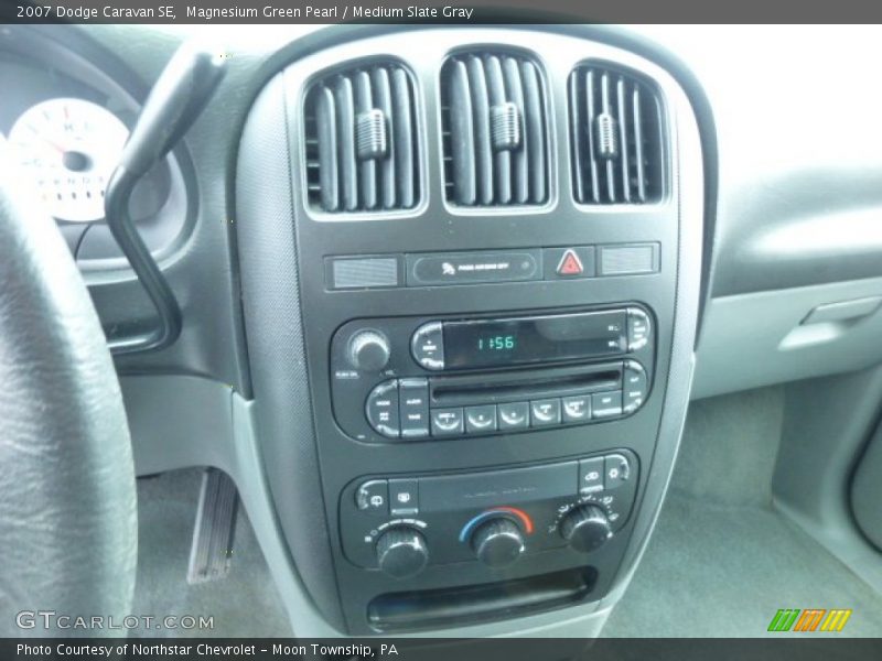 Controls of 2007 Caravan SE
