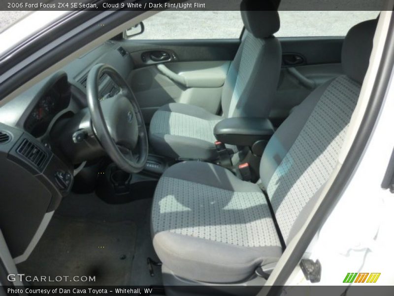  2006 Focus ZX4 SE Sedan Dark Flint/Light Flint Interior