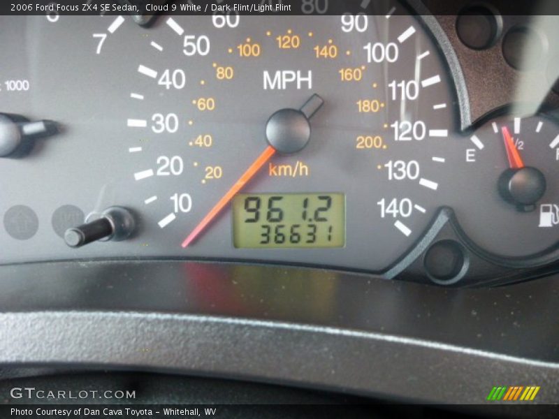 Cloud 9 White / Dark Flint/Light Flint 2006 Ford Focus ZX4 SE Sedan