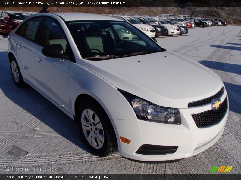 Summit White / Jet Black/Medium Titanium 2013 Chevrolet Cruze LS