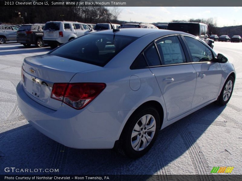 Summit White / Jet Black/Medium Titanium 2013 Chevrolet Cruze LS