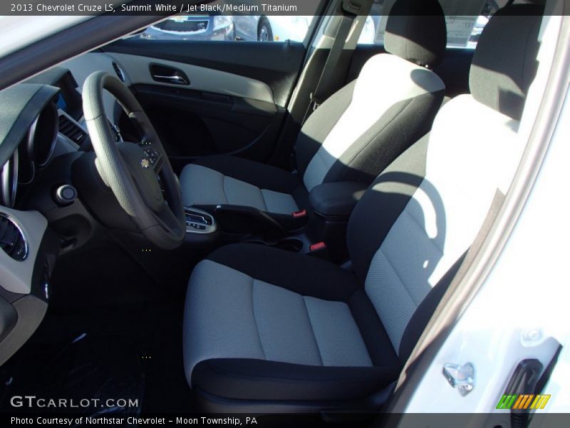 Summit White / Jet Black/Medium Titanium 2013 Chevrolet Cruze LS