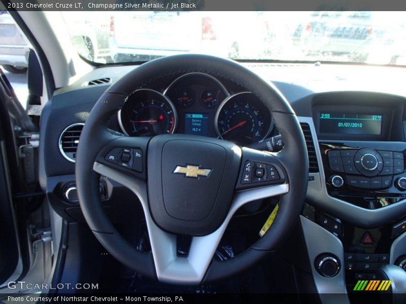 Champagne Silver Metallic / Jet Black 2013 Chevrolet Cruze LT