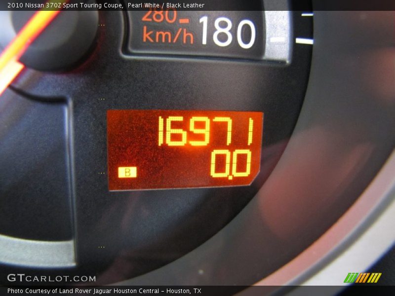 Pearl White / Black Leather 2010 Nissan 370Z Sport Touring Coupe