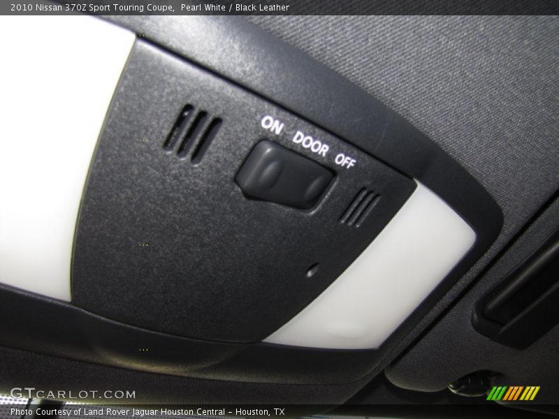 Pearl White / Black Leather 2010 Nissan 370Z Sport Touring Coupe