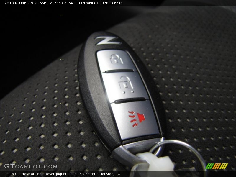 Keys of 2010 370Z Sport Touring Coupe