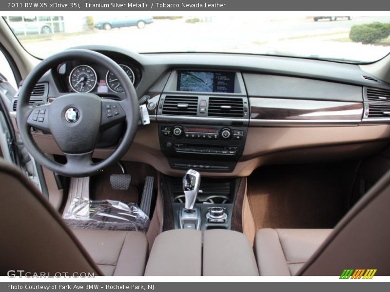 Dashboard of 2011 X5 xDrive 35i