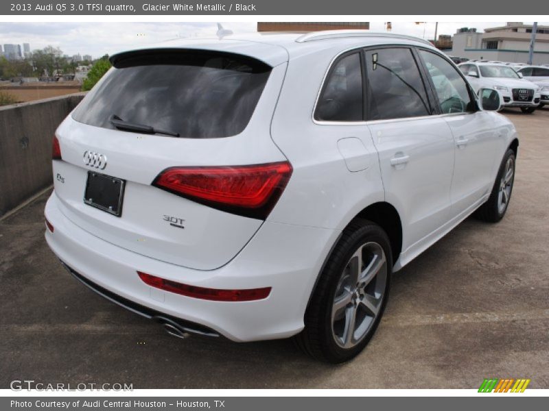 Glacier White Metallic / Black 2013 Audi Q5 3.0 TFSI quattro