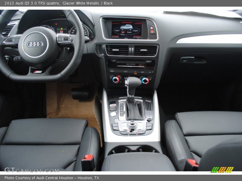 Dashboard of 2013 Q5 3.0 TFSI quattro