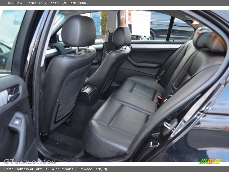 Jet Black / Black 2004 BMW 3 Series 325xi Sedan