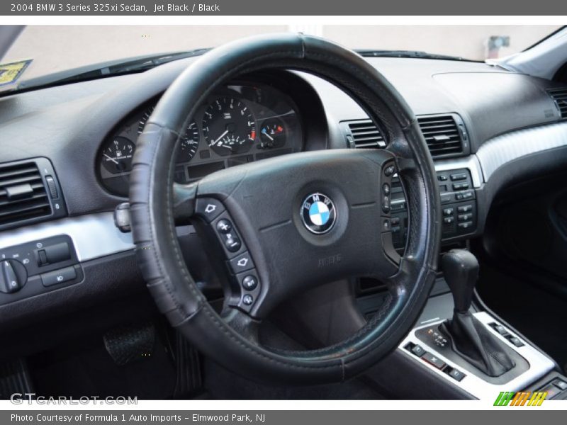 Jet Black / Black 2004 BMW 3 Series 325xi Sedan