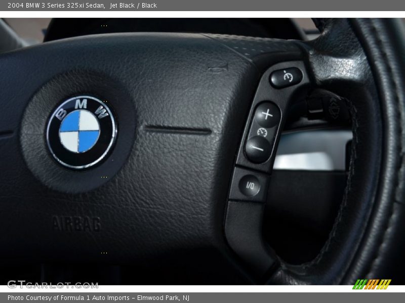 Jet Black / Black 2004 BMW 3 Series 325xi Sedan