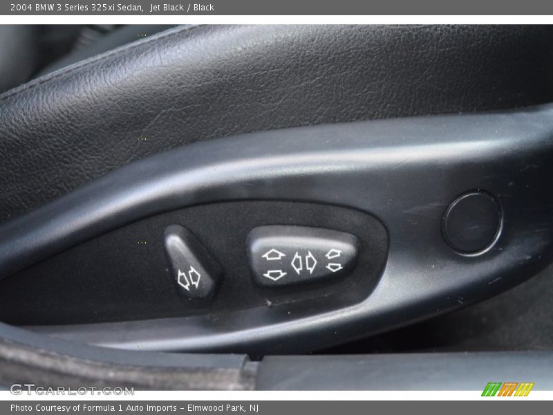 Jet Black / Black 2004 BMW 3 Series 325xi Sedan