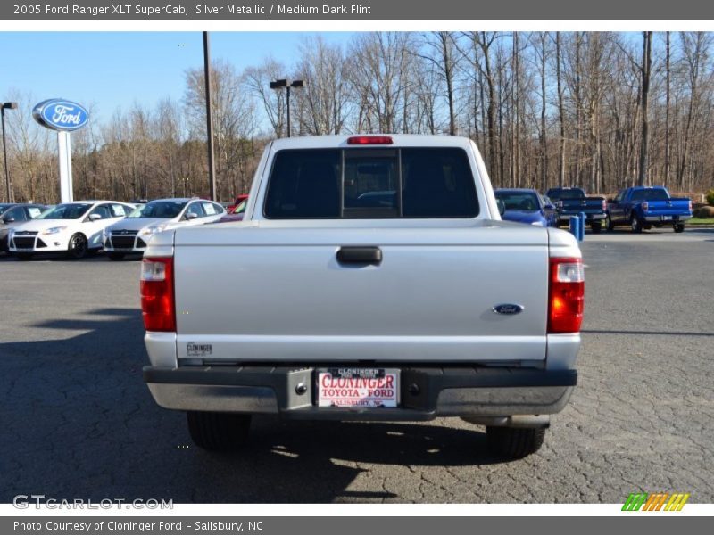 Silver Metallic / Medium Dark Flint 2005 Ford Ranger XLT SuperCab