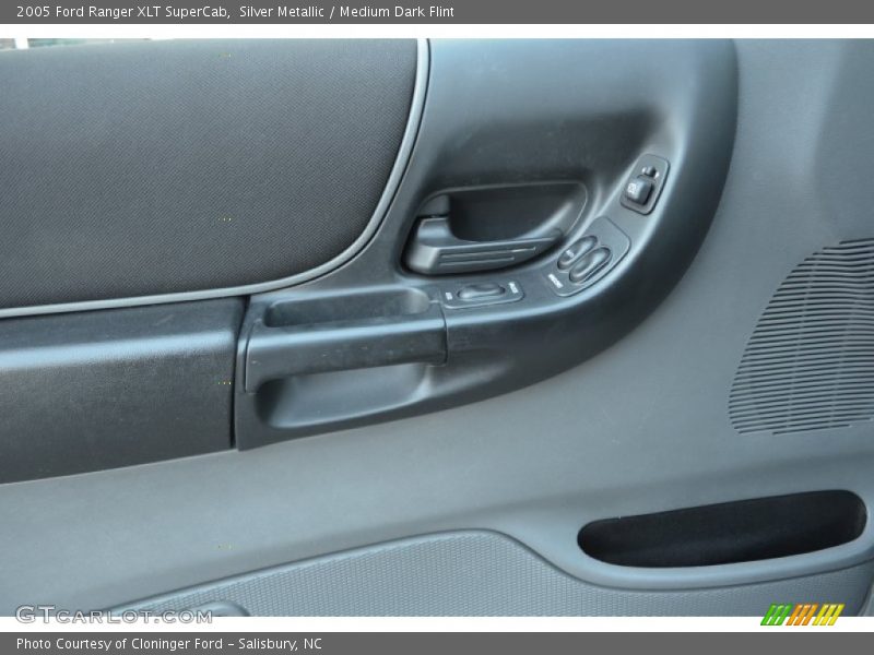 Silver Metallic / Medium Dark Flint 2005 Ford Ranger XLT SuperCab