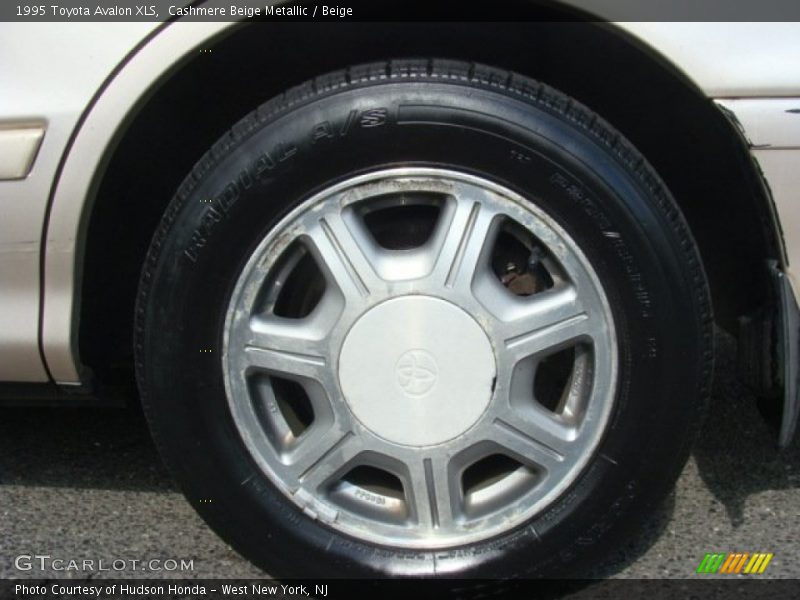 Cashmere Beige Metallic / Beige 1995 Toyota Avalon XLS