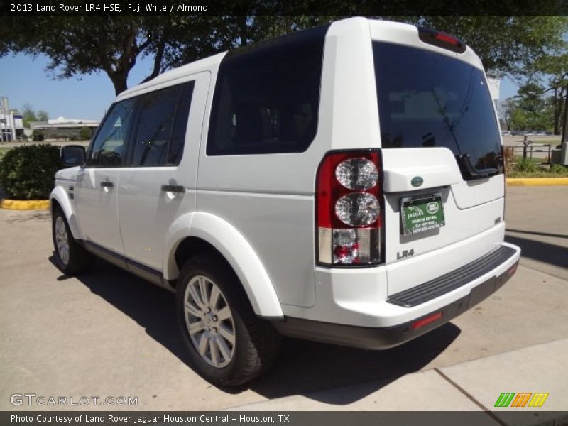 Fuji White / Almond 2013 Land Rover LR4 HSE