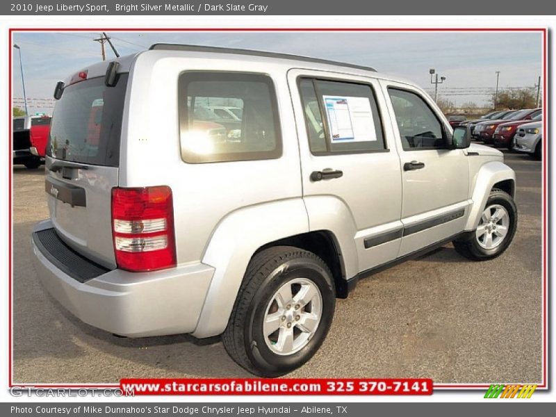 Bright Silver Metallic / Dark Slate Gray 2010 Jeep Liberty Sport