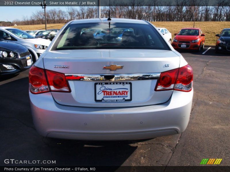 Silver Ice Metallic / Jet Black 2012 Chevrolet Cruze LT