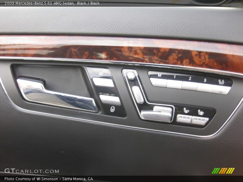 Controls of 2009 S 63 AMG Sedan