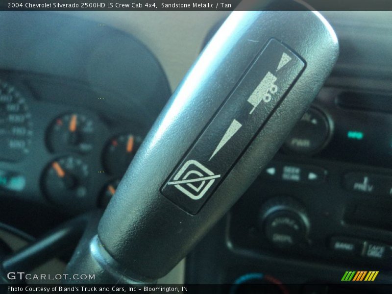 Sandstone Metallic / Tan 2004 Chevrolet Silverado 2500HD LS Crew Cab 4x4
