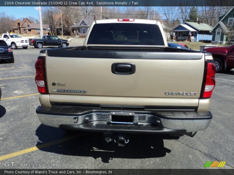 Sandstone Metallic / Tan 2004 Chevrolet Silverado 2500HD LS Crew Cab 4x4