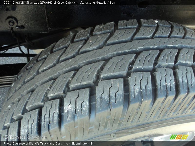 Sandstone Metallic / Tan 2004 Chevrolet Silverado 2500HD LS Crew Cab 4x4