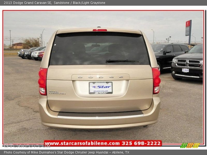 Sandstone / Black/Light Graystone 2013 Dodge Grand Caravan SE