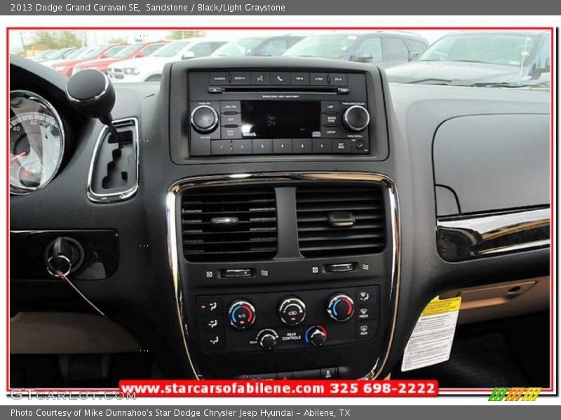 Sandstone / Black/Light Graystone 2013 Dodge Grand Caravan SE