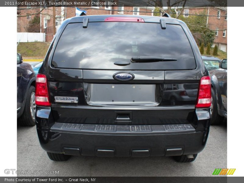 Tuxedo Black Metallic / Charcoal Black 2011 Ford Escape XLT