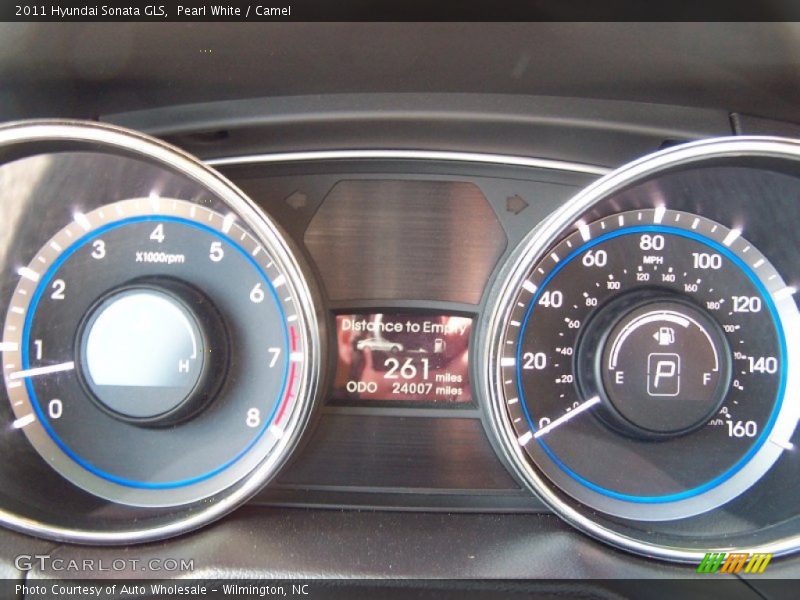 Pearl White / Camel 2011 Hyundai Sonata GLS
