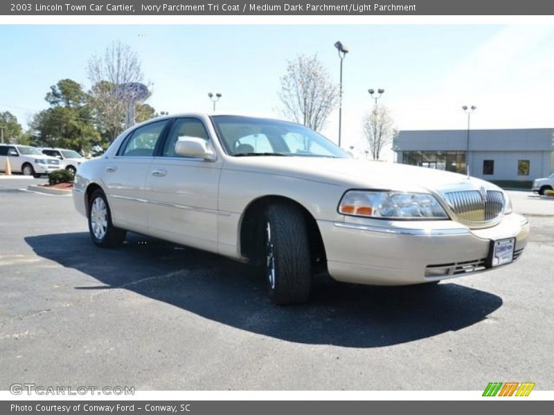 Ivory Parchment Tri Coat / Medium Dark Parchment/Light Parchment 2003 Lincoln Town Car Cartier