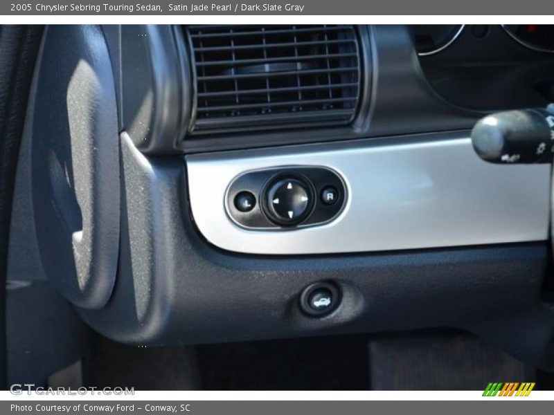 Satin Jade Pearl / Dark Slate Gray 2005 Chrysler Sebring Touring Sedan
