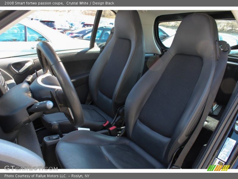 Front Seat of 2008 fortwo passion coupe