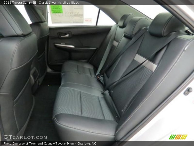 Classic Silver Metallic / Black 2013 Toyota Camry SE