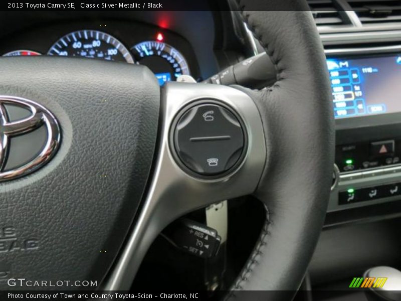 Classic Silver Metallic / Black 2013 Toyota Camry SE