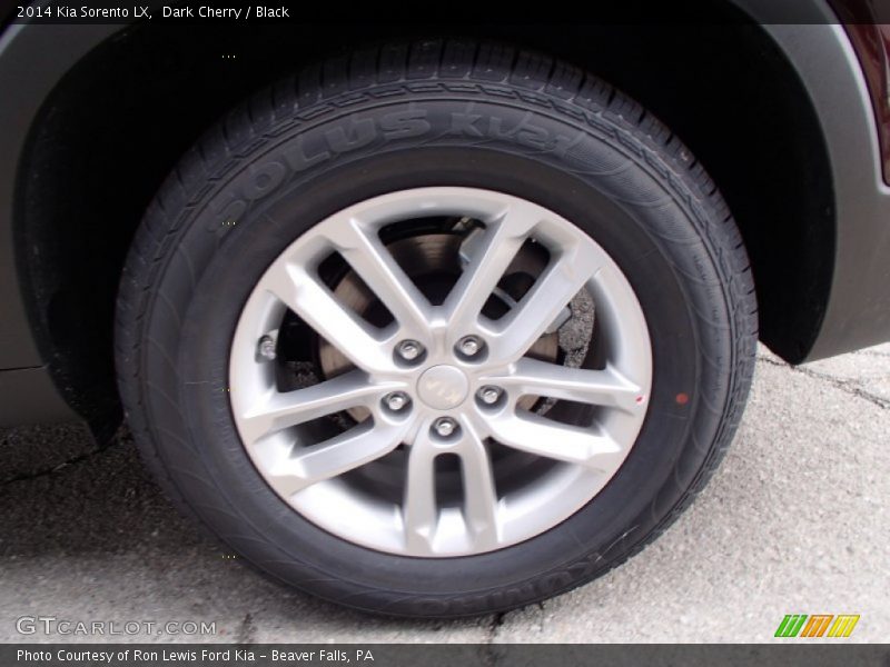 Dark Cherry / Black 2014 Kia Sorento LX