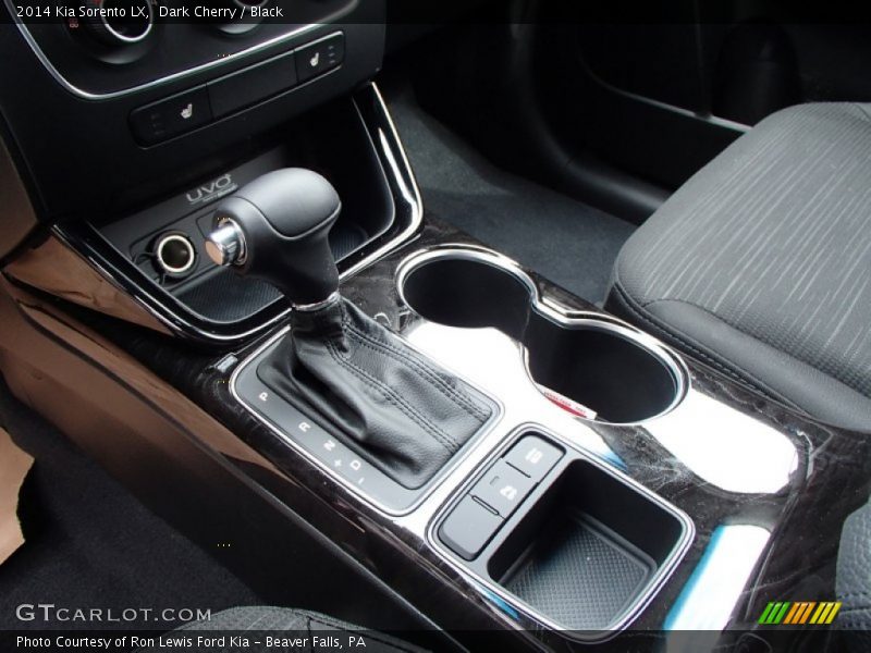 Dark Cherry / Black 2014 Kia Sorento LX
