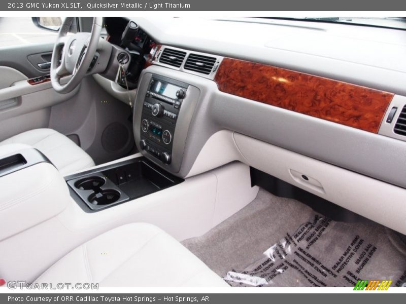 Dashboard of 2013 Yukon XL SLT