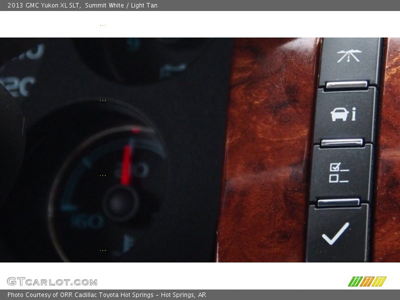 Summit White / Light Tan 2013 GMC Yukon XL SLT