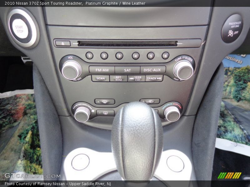 Audio System of 2010 370Z Sport Touring Roadster