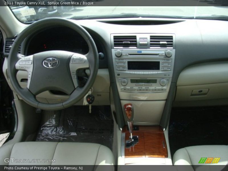 Spruce Green Mica / Bisque 2011 Toyota Camry XLE