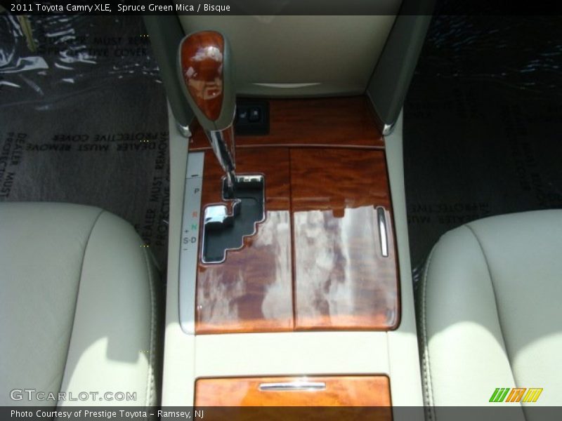 Spruce Green Mica / Bisque 2011 Toyota Camry XLE