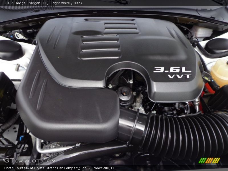 Bright White / Black 2012 Dodge Charger SXT