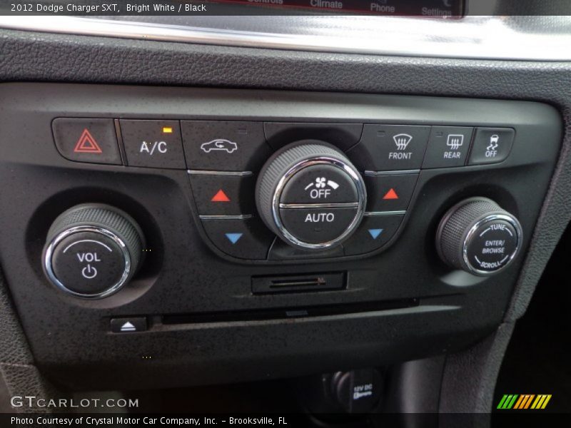 Bright White / Black 2012 Dodge Charger SXT