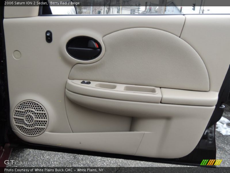 Door Panel of 2006 ION 2 Sedan